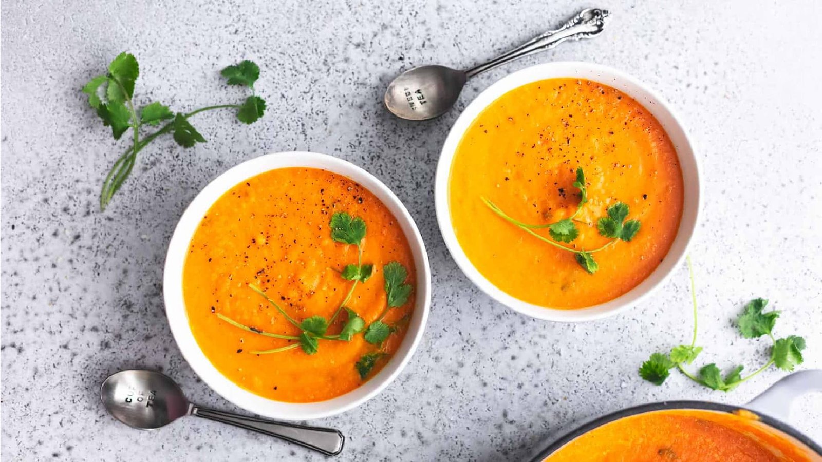 Kasvissosekeitto – pehmeä ja värikäs klassikko